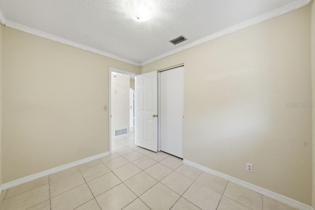 2105 West Barclay Road Tampa, FL 33612 - Photo 48 of 63
