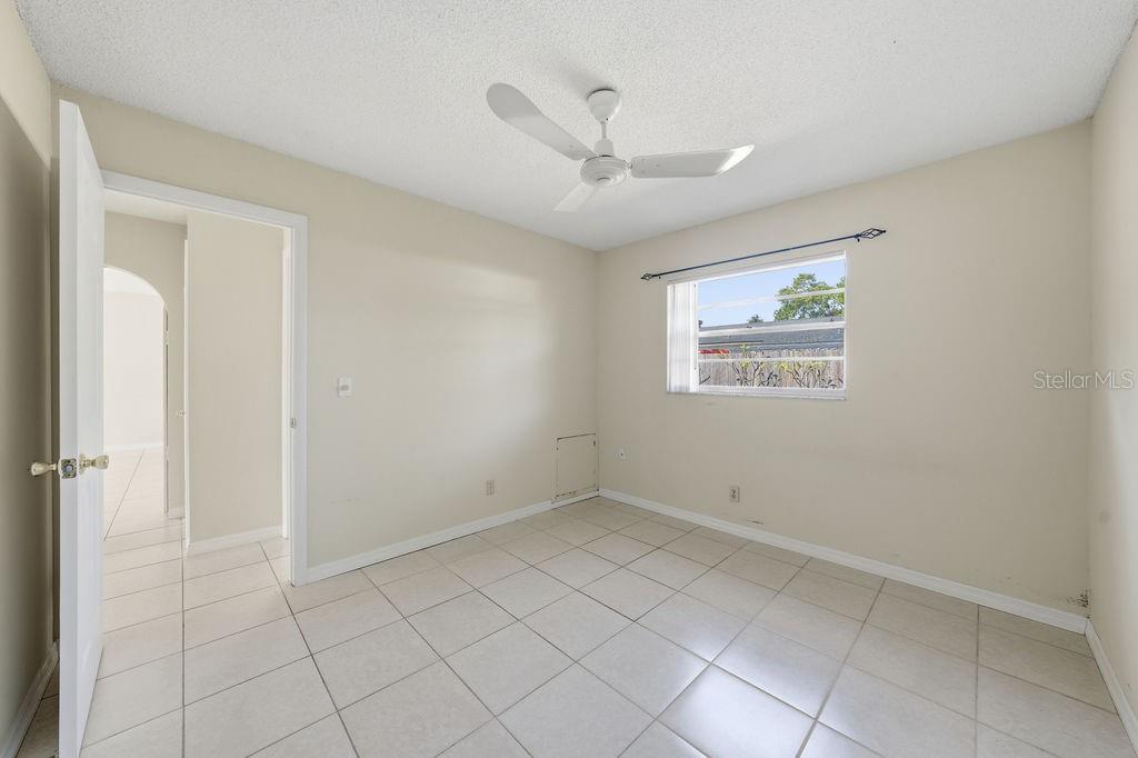 2105 West Barclay Road Tampa, FL 33612 - Photo 49 of 63