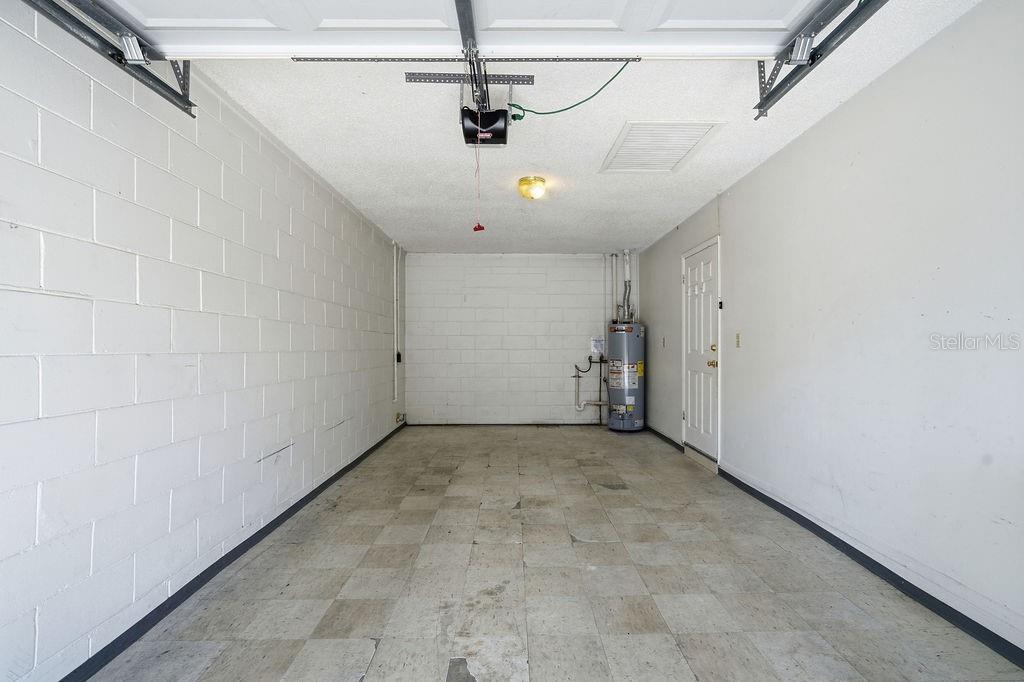 2105 West Barclay Road Tampa, FL 33612 - Photo 56 of 63