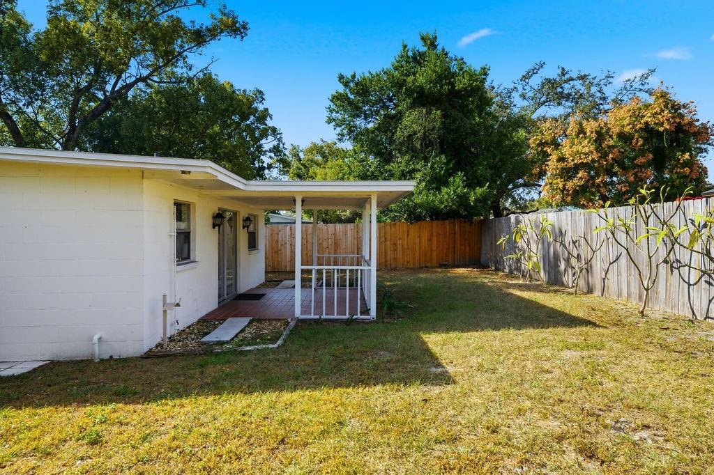 2105 West Barclay Road Tampa, FL 33612 - Photo 60 of 63