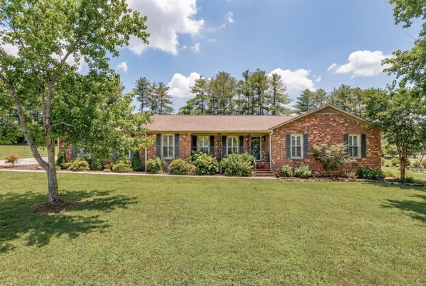 $309,000 | 1886 Wellsbrook Drive, Fayetteville, TN 37334
