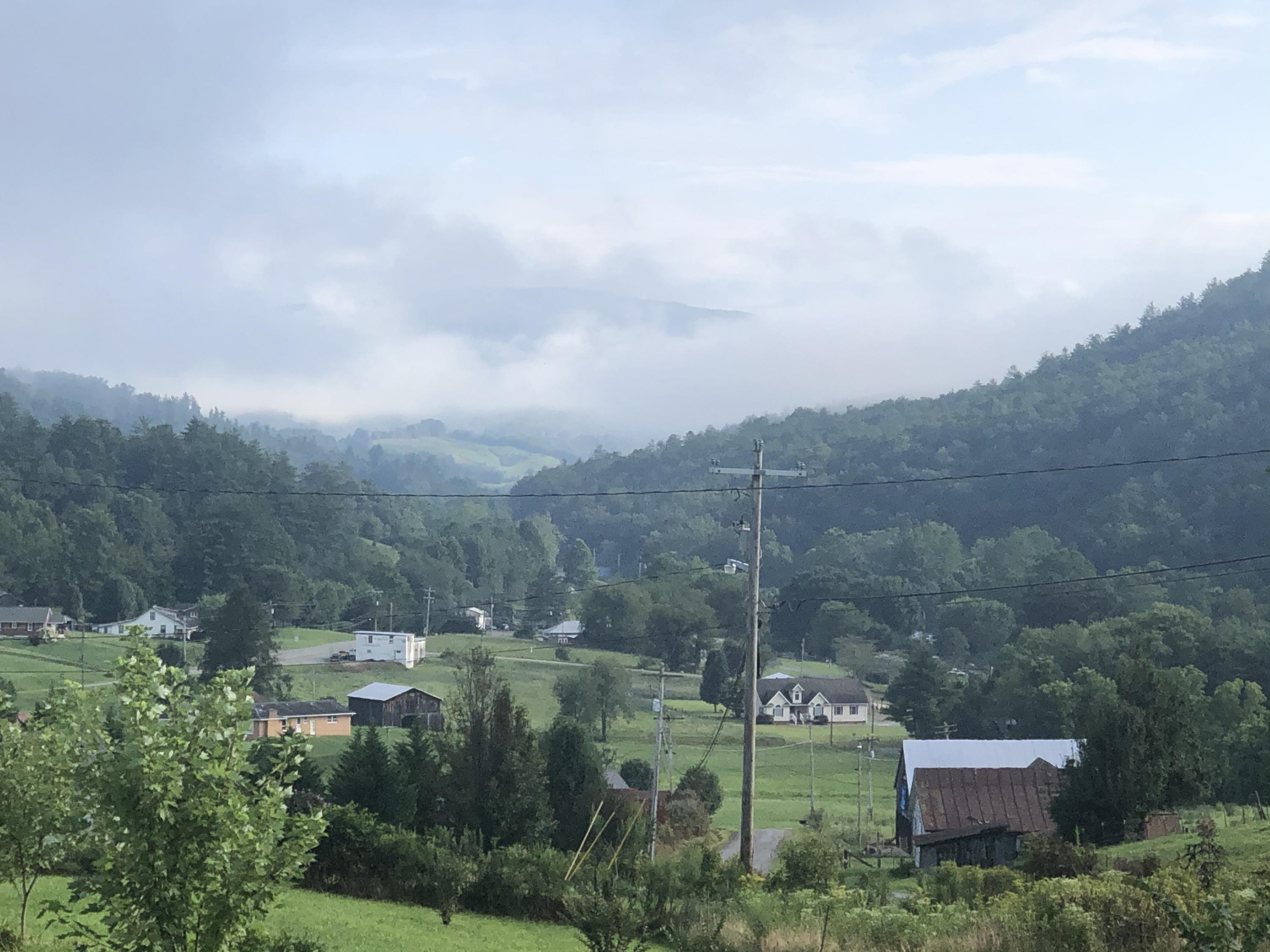 6393 Sink Valley Road Butler, TN 37640 - Photo 7 of 8 5B1B5904-A436-4007-BDB0-5BB2C0034FEE