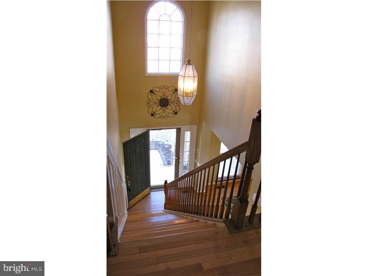 35 Cherry Tree Court Spring City, PA 19475 - Photo 23 of 25 Foyer