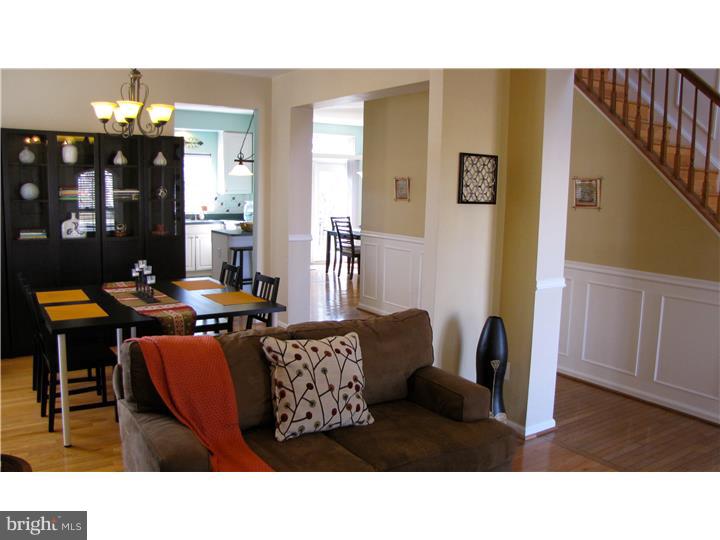 35 Cherry Tree Court Spring City, PA 19475 - Photo 5 of 25 Living Room