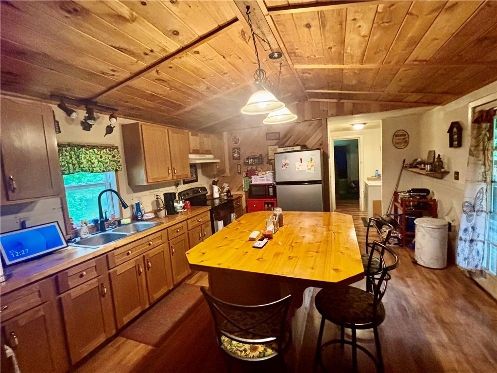 5820 Sheppard Road Sparta, NY 14545 - Photo 7 of 26