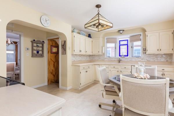 182 Holbrook Road Quincy, MA 02171 - Photo 11 of 24 Gallery Image 11