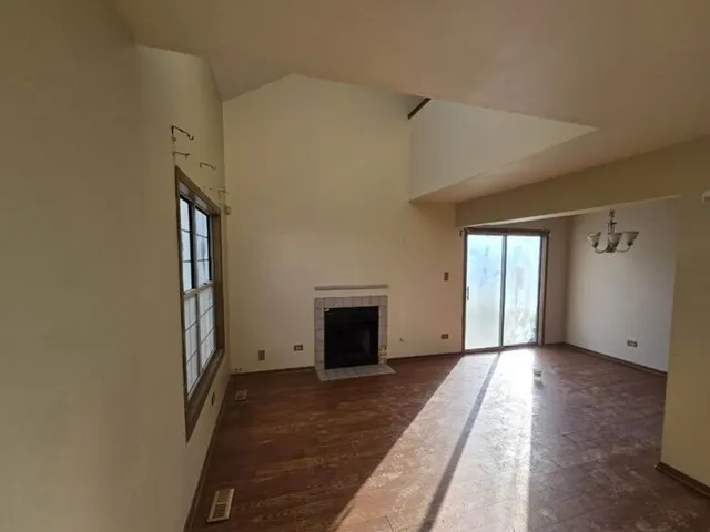 $130,400 | 4114 195th Street, Unit 76A, Country Club Hills, IL 60478