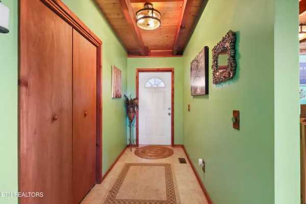 $499,900 | 267 Cherokee Circle, Ten Mile, TN 37880