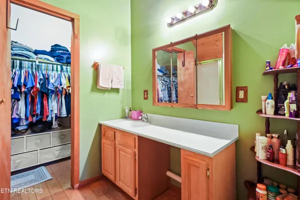 $499,900 | 267 Cherokee Circle, Ten Mile, TN 37880