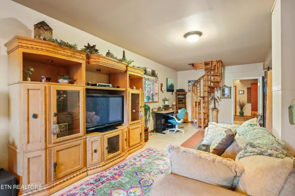 $499,900 | 267 Cherokee Circle, Ten Mile, TN 37880
