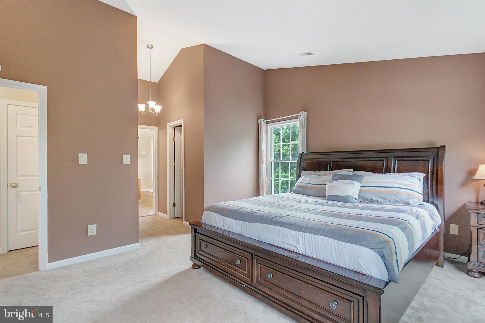 18832 Falling Star Road Germantown, MD 20874 - Photo 16 of 42 MASTER BEDROOM