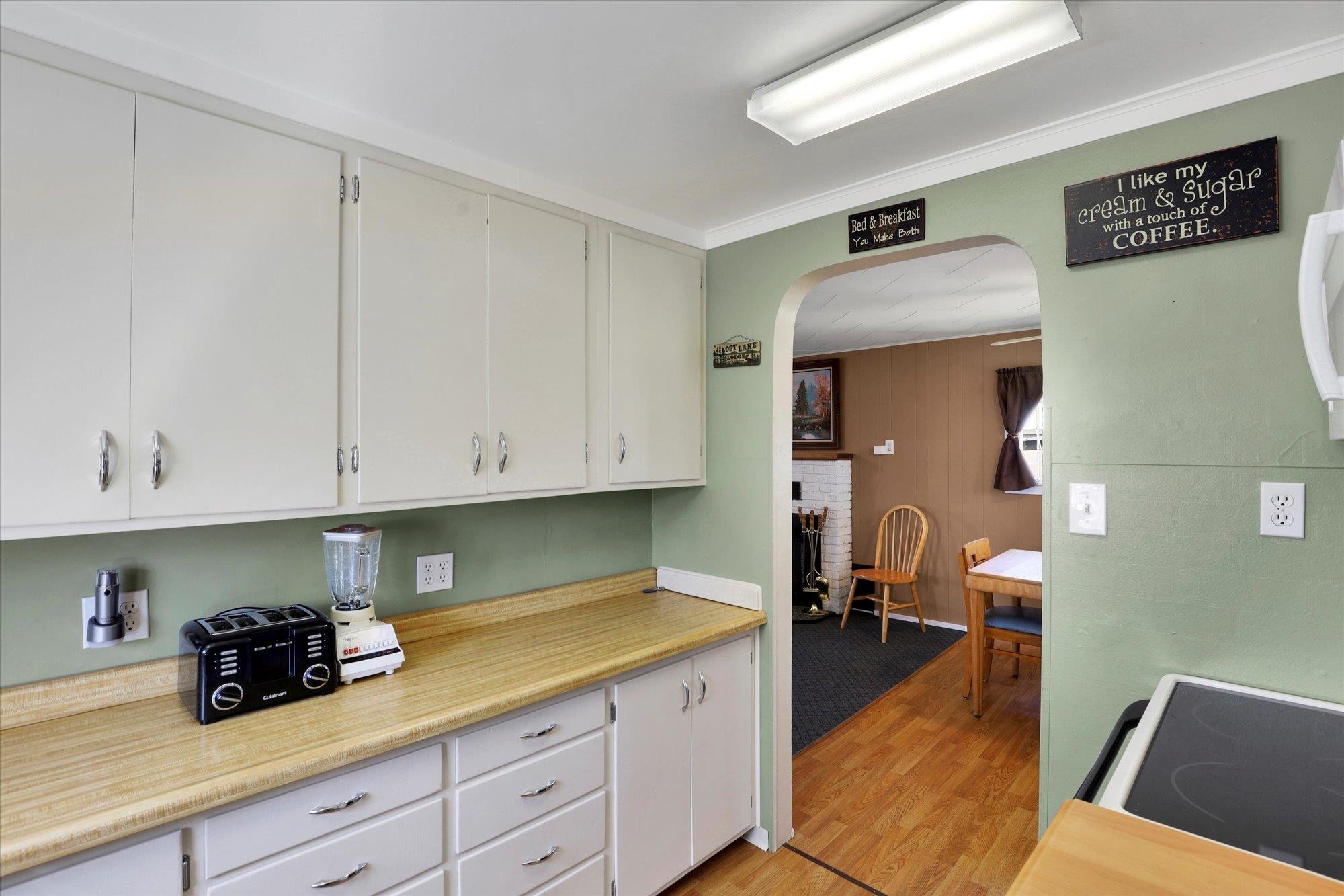 40630 Robbins Road Loon Lake, WA 99148 - Photo 11 of 39 Gallery Image 11