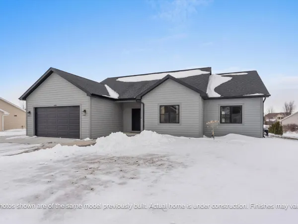 $484,900 | 903 South 2nd Street, Cedar Grove, WI 53013