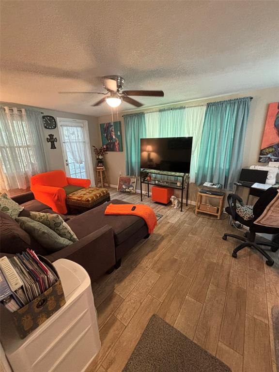 10909 Bridleton Road Port Richey, FL 34668 - Photo 9 of 19 Family Room
