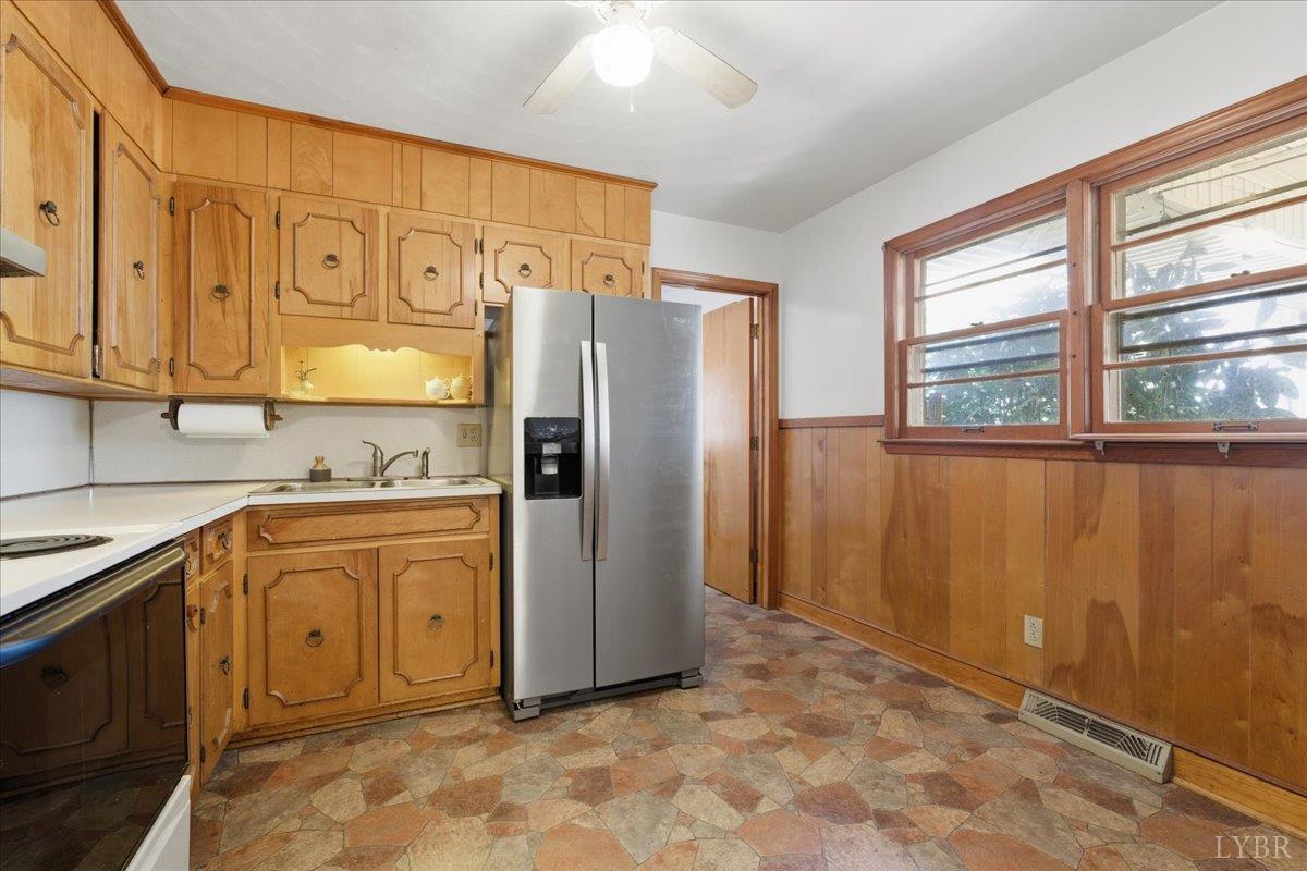 3241 Peaks Road Bedford, VA 24523 - Photo 13 of 40