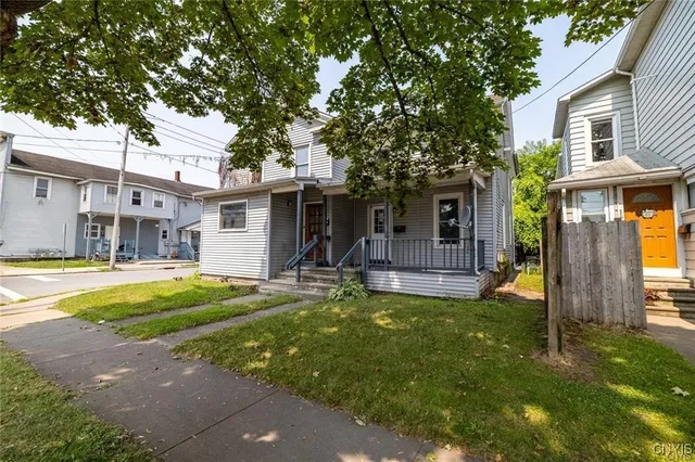$1,200 | 348 Lenox Avenue, Oneida, NY 13421