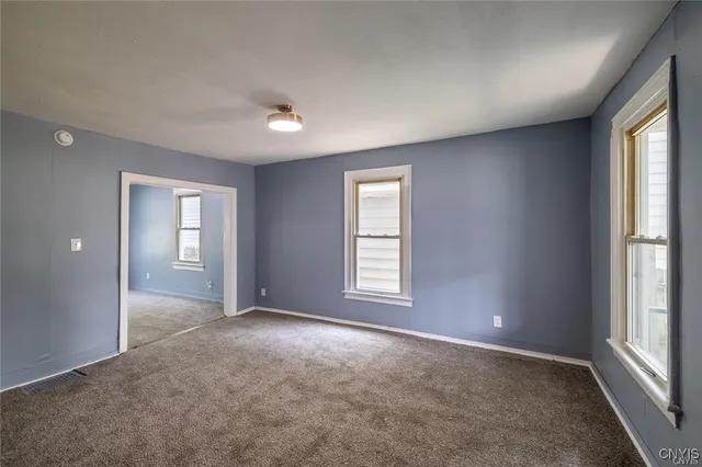 $1,200 | 348 Lenox Avenue, Oneida, NY 13421