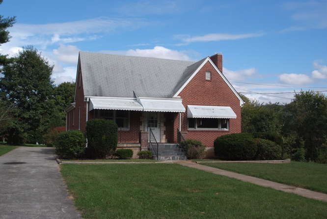 1023 Persinger Road Southwest Roanoke, VA 24015 - Photo 11 of 45 1023_Persinger_Road_SW_Roanoke-small-001