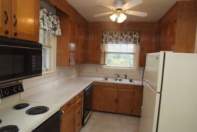 1023 Persinger Road Southwest Roanoke, VA 24015 - Photo 19 of 45 1023_Persinger_Road_SW_Roanoke-small-010
