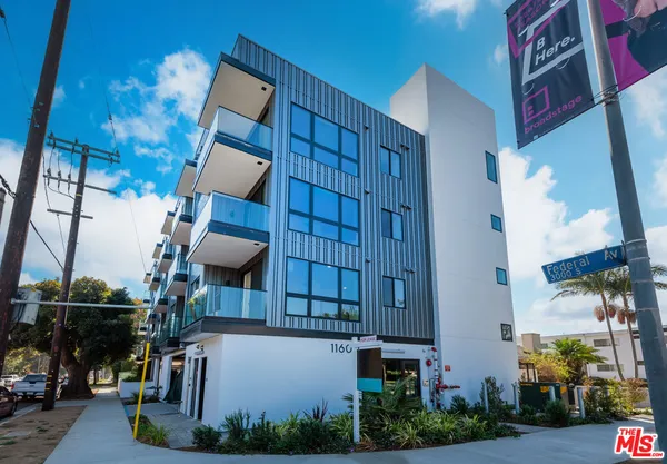 $3,850 | 11600 National Boulevard, Unit 403, Los Angeles, CA 90066