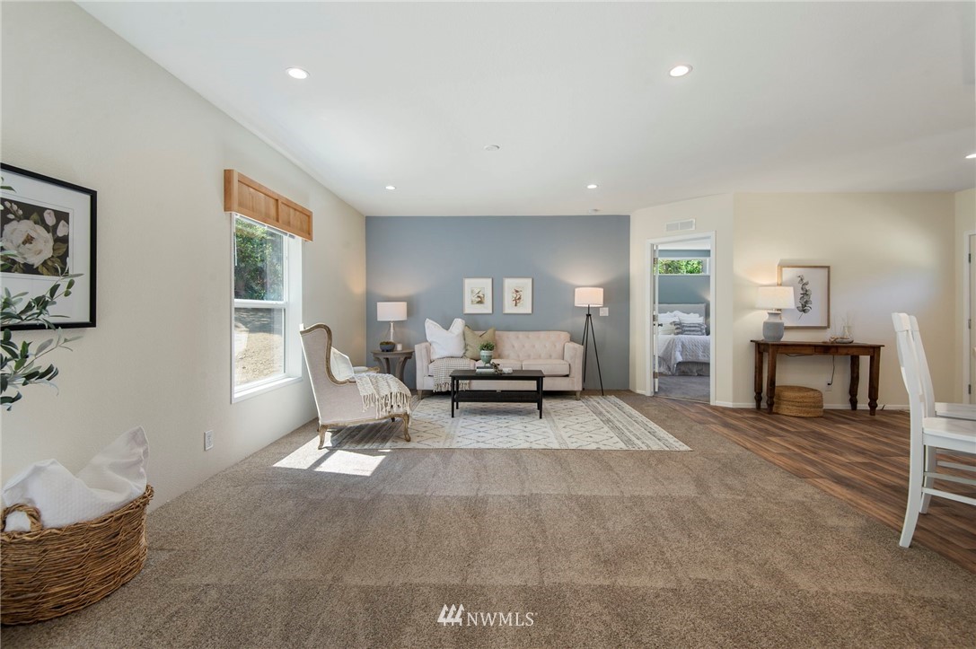4400 East Rasor Road Belfair, WA 98528 - Photo 2 of 34 Gallery Image 2
