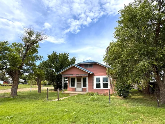 $65,000 | 808 South Cornell Avenue, Fritch, TX 79036