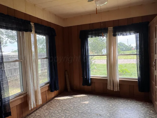 $65,000 | 808 South Cornell Avenue, Fritch, TX 79036