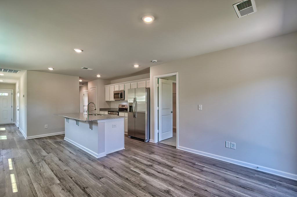 1128 Russell Avenue Sumter, SC 29150 - Photo 5 of 14