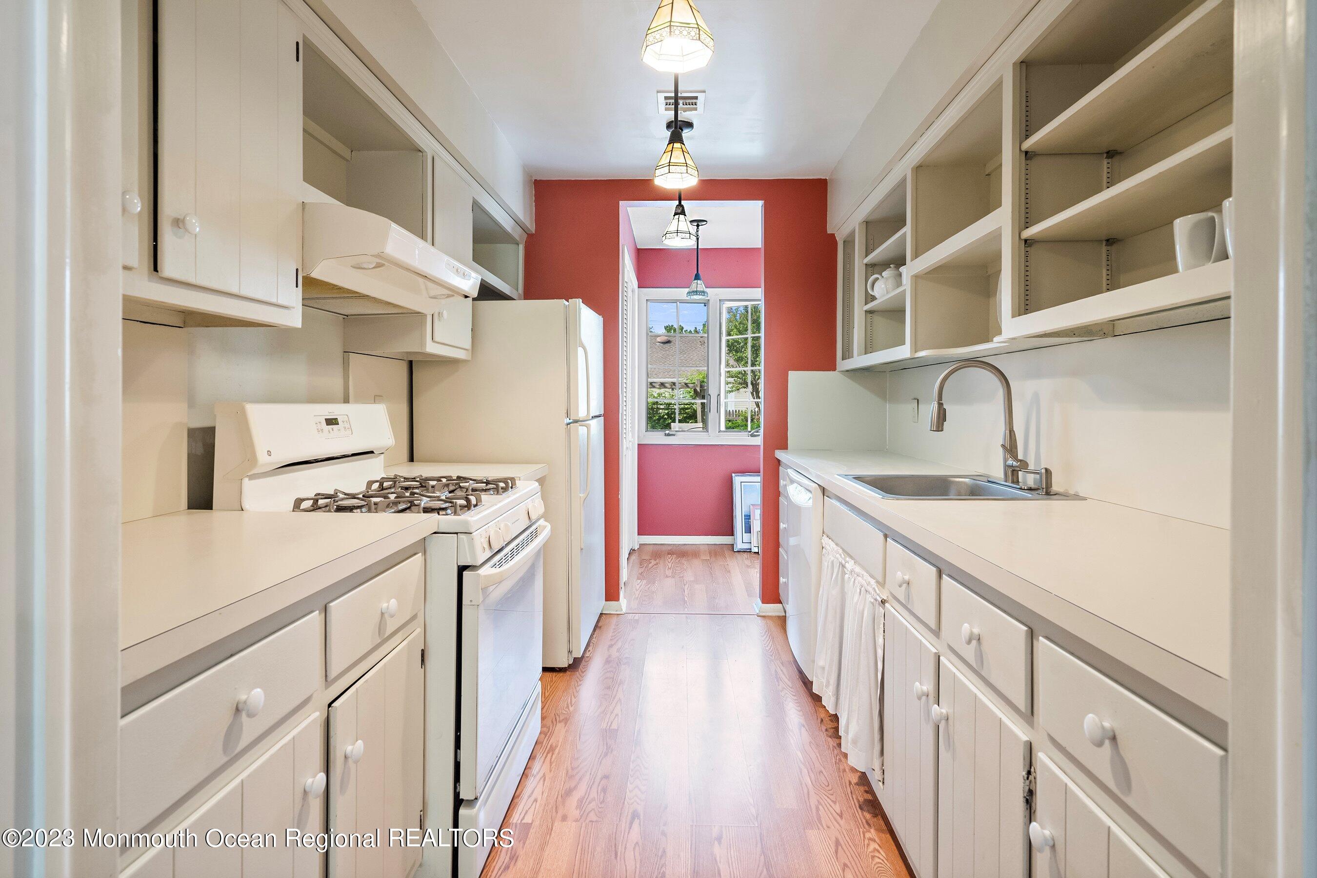 215 Howe Street Point Pleasant, NJ 08742 - Photo 14 of 31 09-May 24, 2023 Kitchen 1A