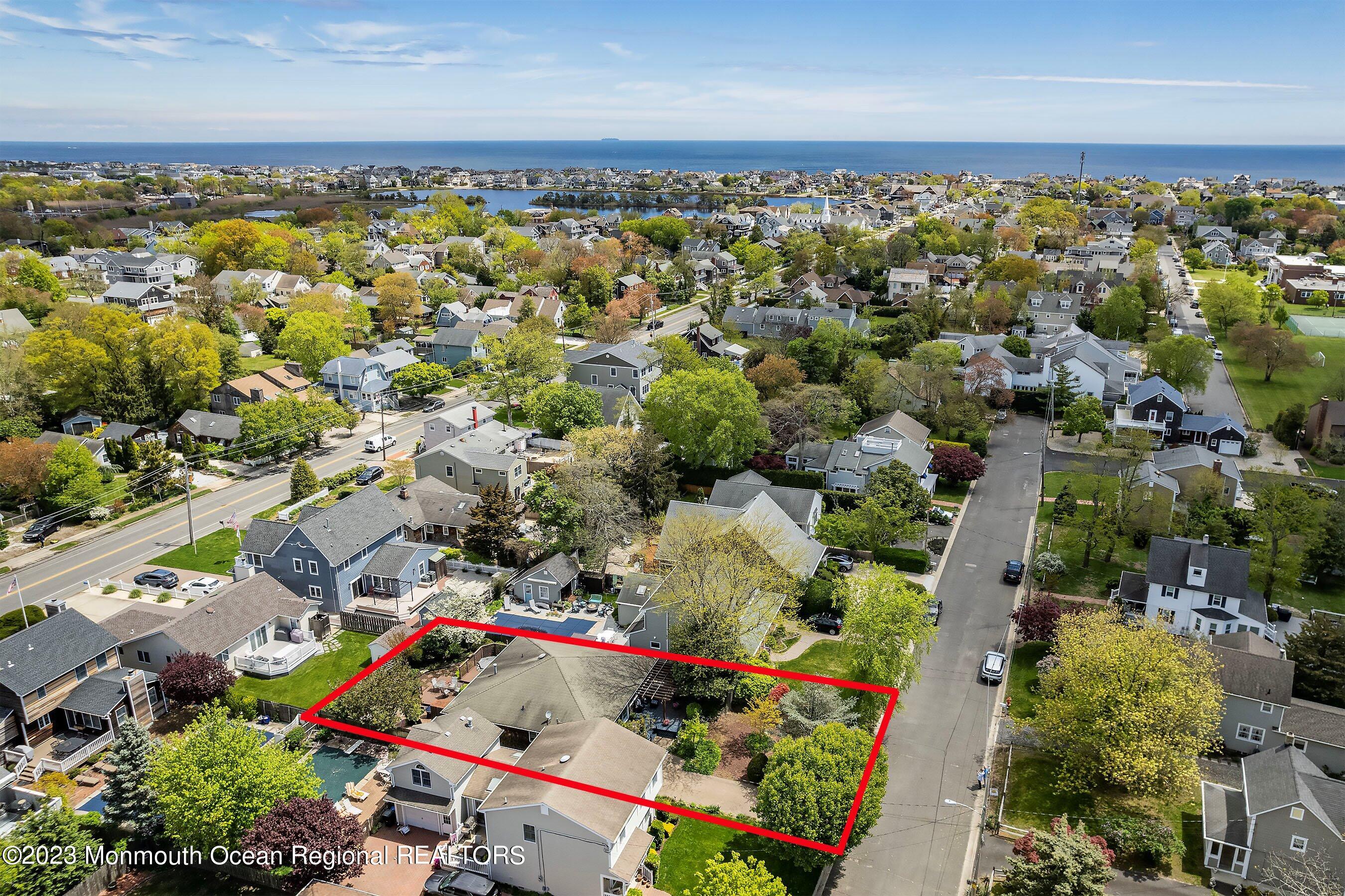 215 Howe Street Point Pleasant, NJ 08742 - Photo 3 of 31 06-East 2