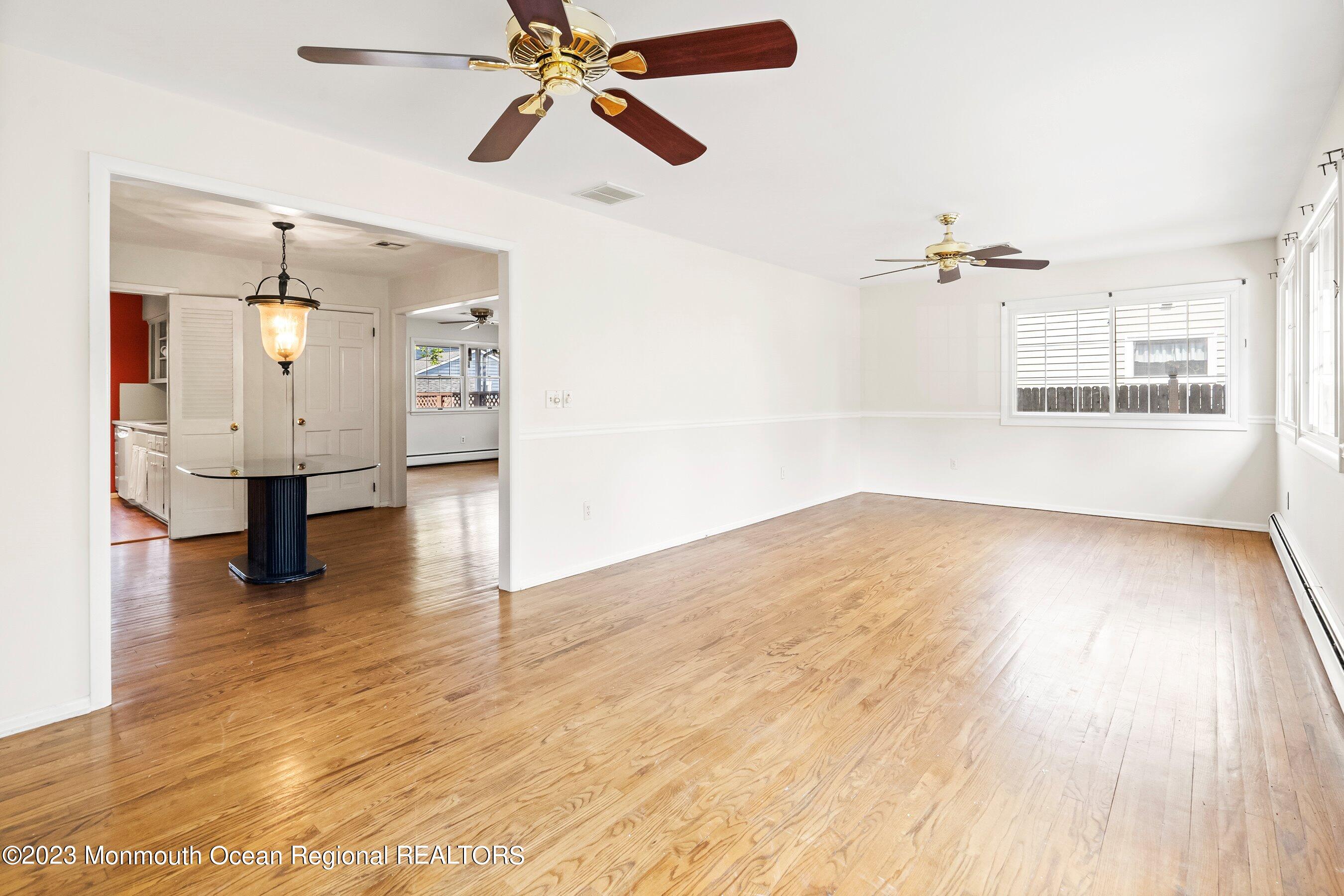 215 Howe Street Point Pleasant, NJ 08742 - Photo 6 of 31 01-May 24, 2023 Living 1A