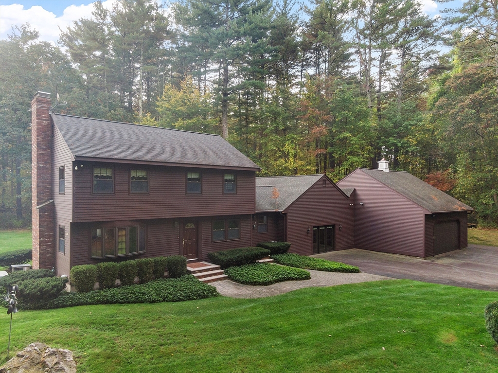 114 Stonecleave Road North Andover, MA 01845 - Photo 2 of 35 Gallery Image 2