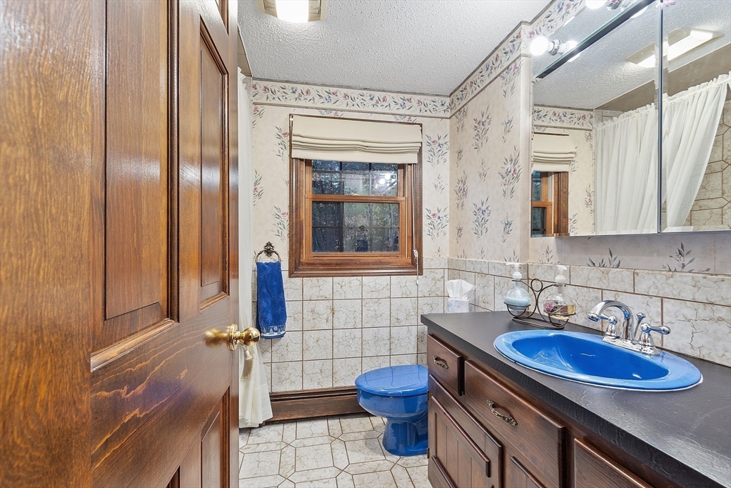 114 Stonecleave Road North Andover, MA 01845 - Photo 25 of 35 Gallery Image 25