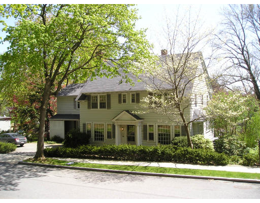 1 Montvale Road Worcester, MA 01609 - Photo 1 of 14 Gallery Image 1