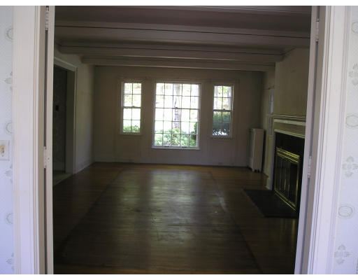 1 Montvale Road Worcester, MA 01609 - Photo 3 of 14 Gallery Image 3