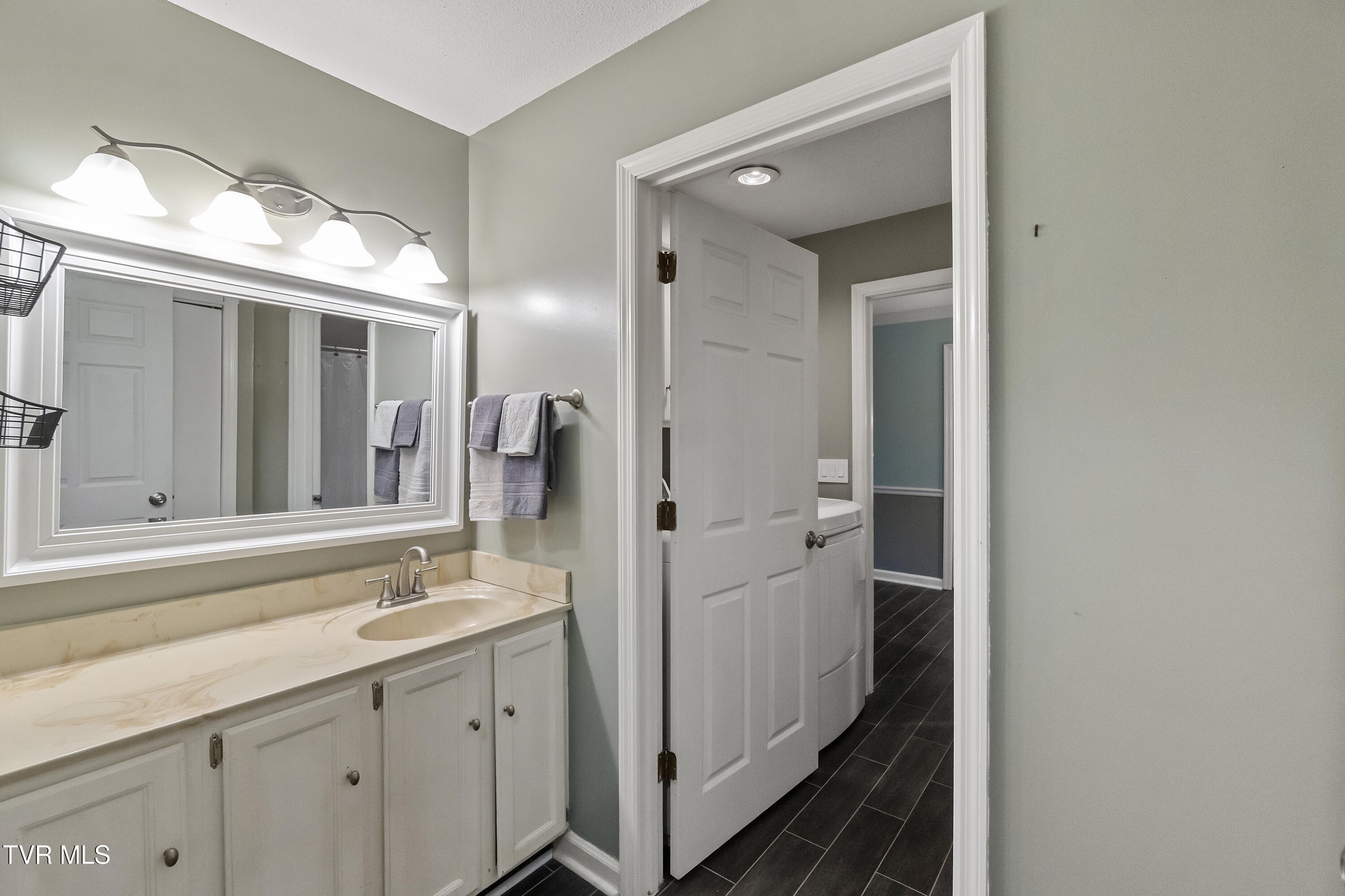 1147 Timbers East, Unit 1 Greeneville, TN 37745 - Photo 19 of 39 DSC06635