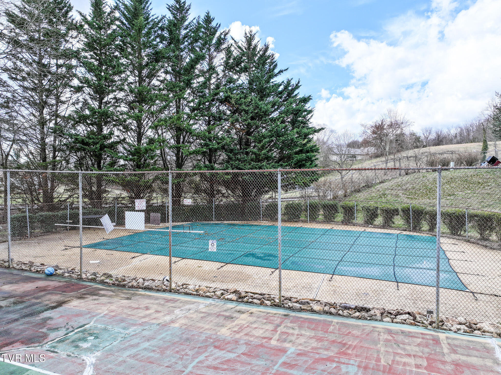 1147 Timbers East, Unit 1 Greeneville, TN 37745 - Photo 37 of 39 DJI_20250227133042_0073_D