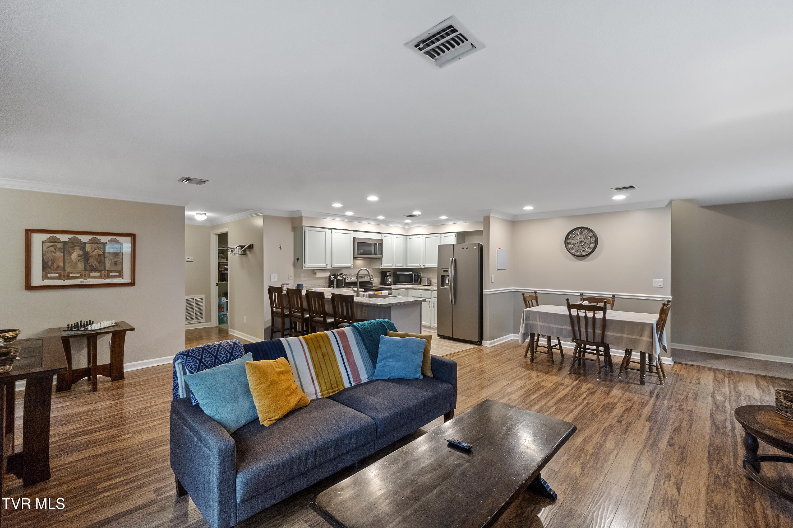 1147 Timbers East, Unit 1 Greeneville, TN 37745 - Photo 4 of 39 DSC06569