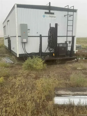 a view of utility room