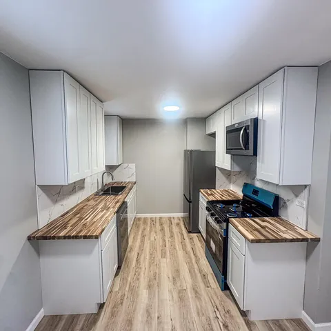 $219,000 | 138 Garden Drive, Belvidere, IL 61008