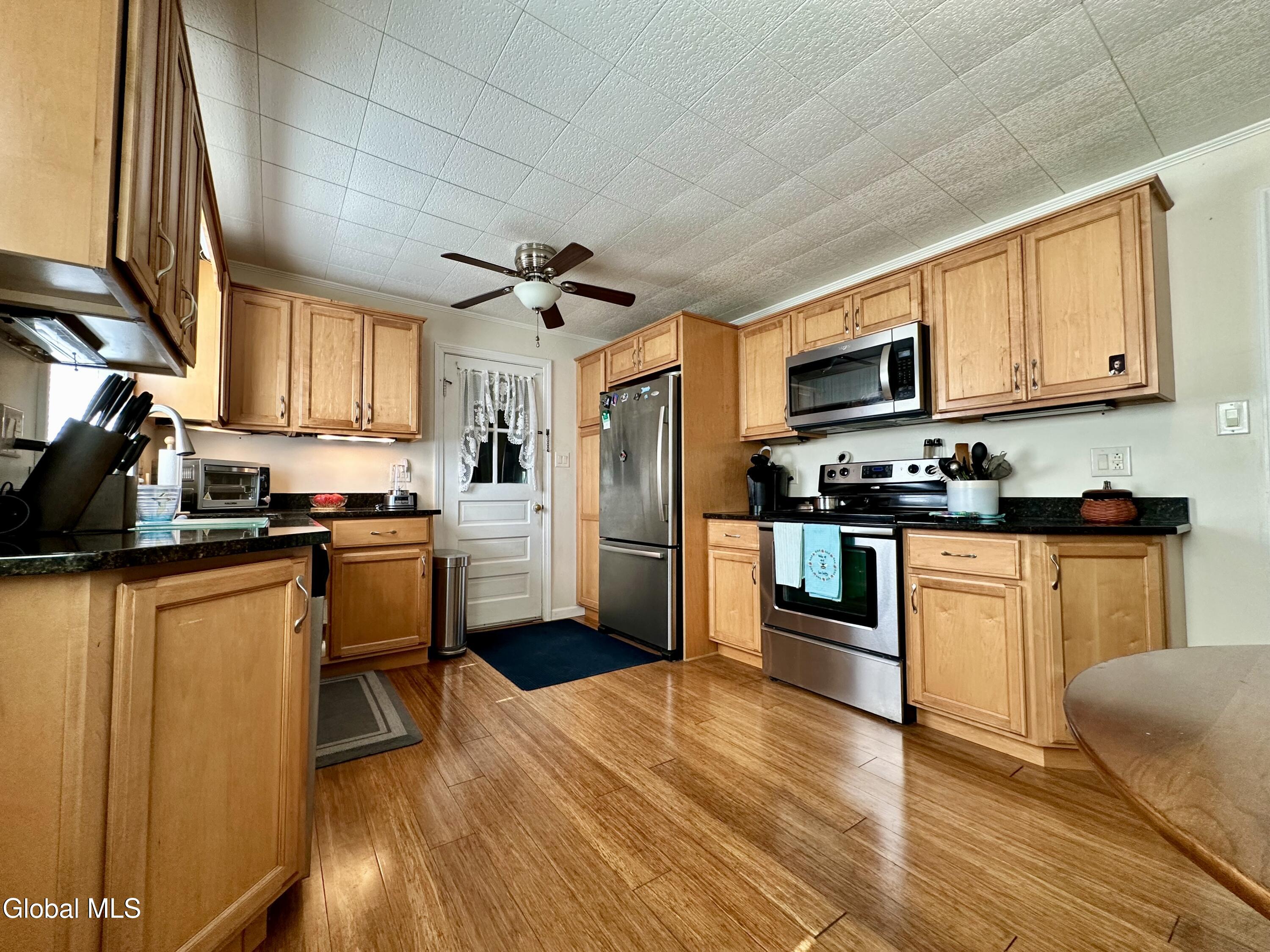 1043 Bill Road Schenectady, NY 12303 - Photo 8 of 37 58D80DCA-30F7-41C7-A23F-DCB9F346792F_1_2