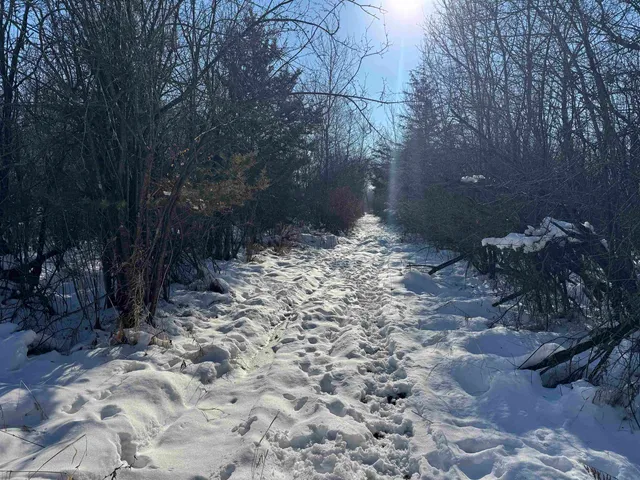 $490,000 | 70 M/l Acres State Road 20, East Troy, WI 53120