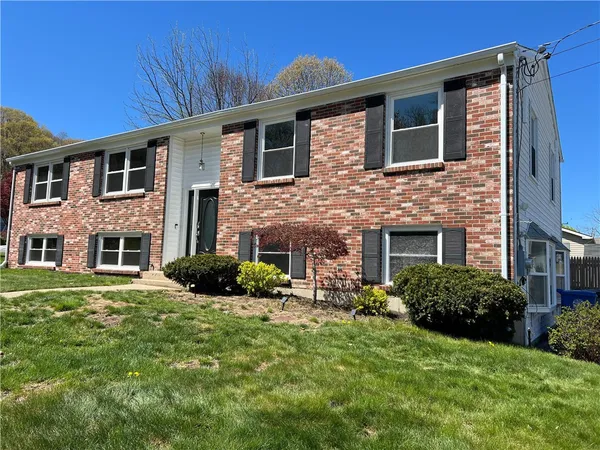 $3,500 | 52 Cottonwood Drive, Cranston, RI 02921