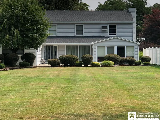 $424,900 | 330 Central Avenue, Pomfret, NY 14063