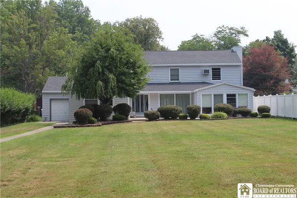 $424,900 | 330 Central Avenue, Pomfret, NY 14063