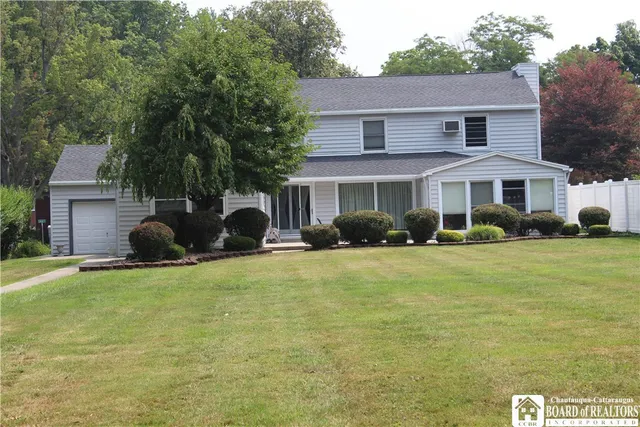 $424,900 | 330 Central Avenue, Pomfret, NY 14063
