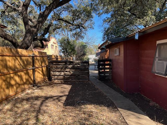 906 South Bridge Street Brady, TX 76825 - Photo 65 of 89
