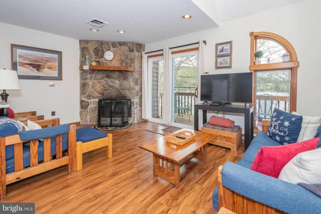 $559,000 | 5 Hartwood Drive, Unit H, McHenry, MD 21541