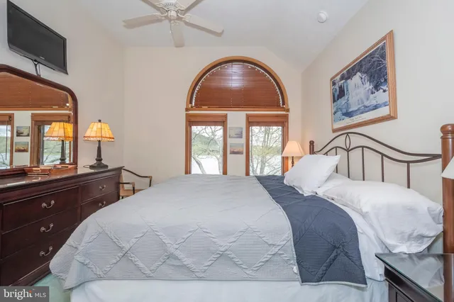 $559,000 | 5 Hartwood Drive, Unit H, McHenry, MD 21541