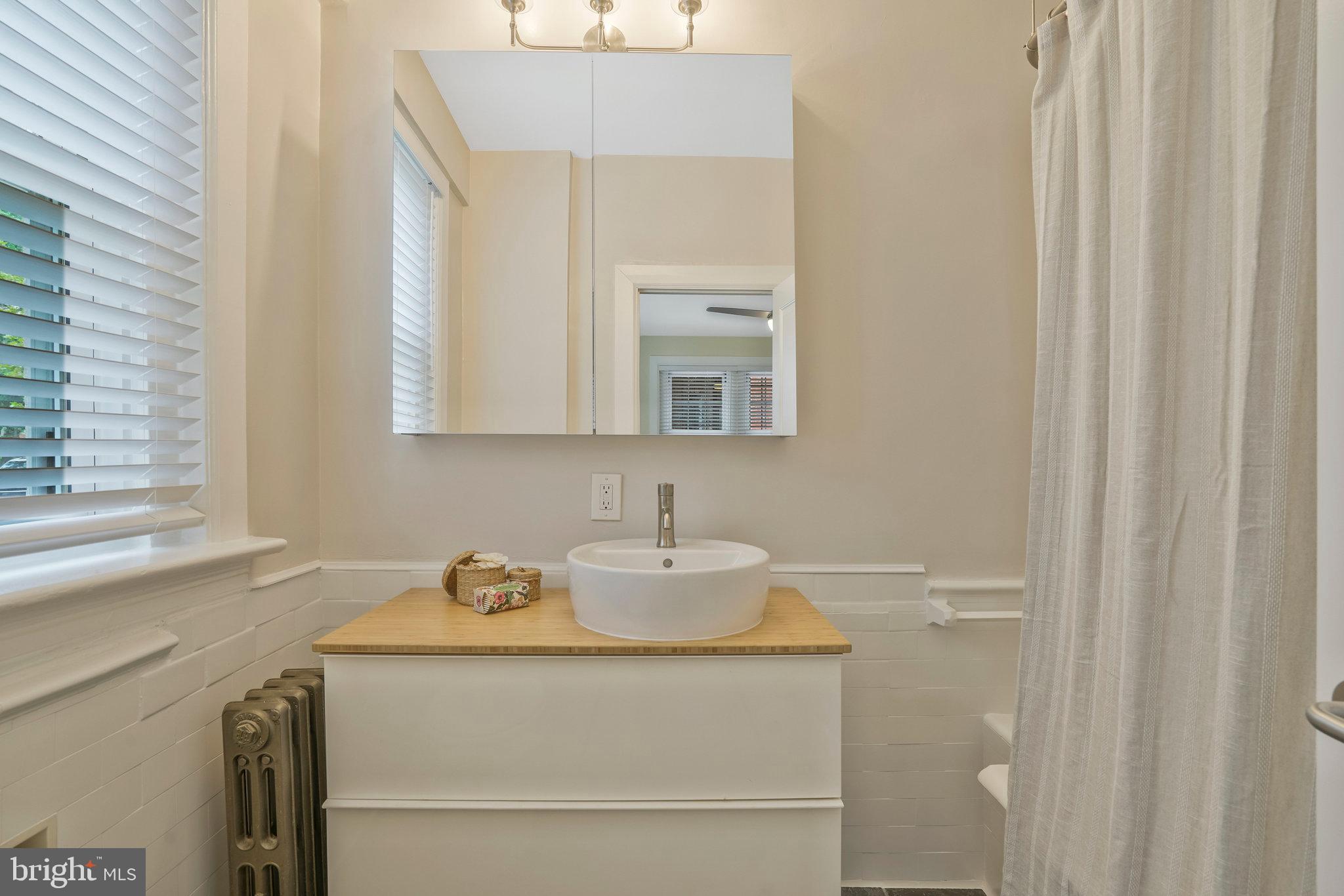 1954 Columbia Road Northwest, Unit 101 Washington, DC 20009 - Photo 25 of 37 Gallery Image 25